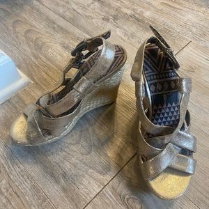 Jessica Simpson Wedge